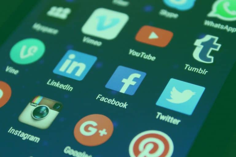 dane - google i facebook